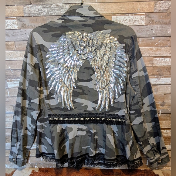 Upcycled Knox Rose Green/Gray Camo Jacket W Embellishments And Angel Wings - Picture 11 of 16
